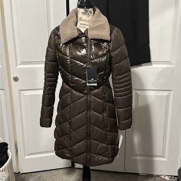 Marc New York by Andrew Marc Women's Asymmetrical Cire Puffer Quilted Mid-Length - Picture 2 of 16